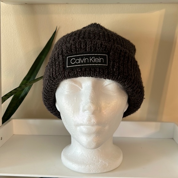 CALVIN KLEIN grey beanie - Picture 2 of 7